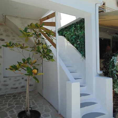 White House 아파트 Alónnisos